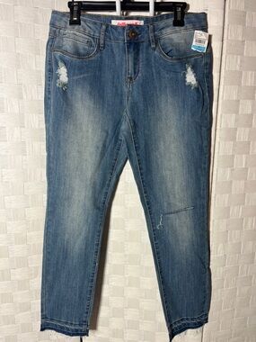 Dollhouse low rise Light Wash Distressed Skinny Jeans - Blue Size 9